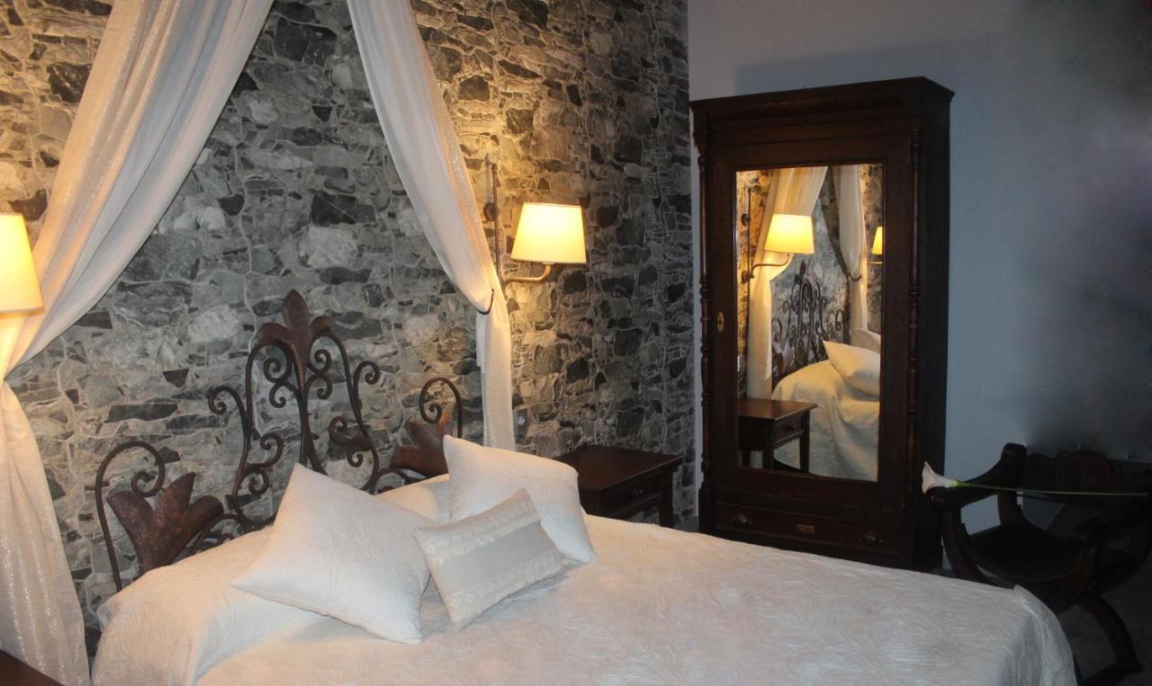 San Leonardo de Yagüe Casa Rural La Puerta Del Rio Lobos מראה חיצוני תמונה